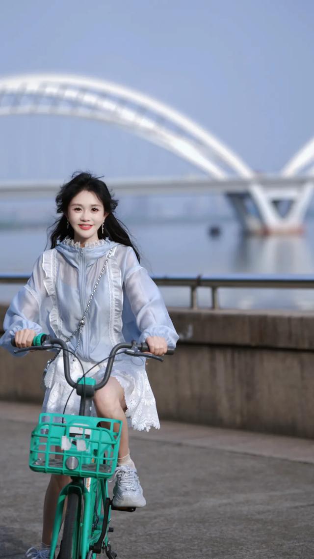 美女舞者在淘宝改写人生剧本从月薪5000到年销数亿(图4)